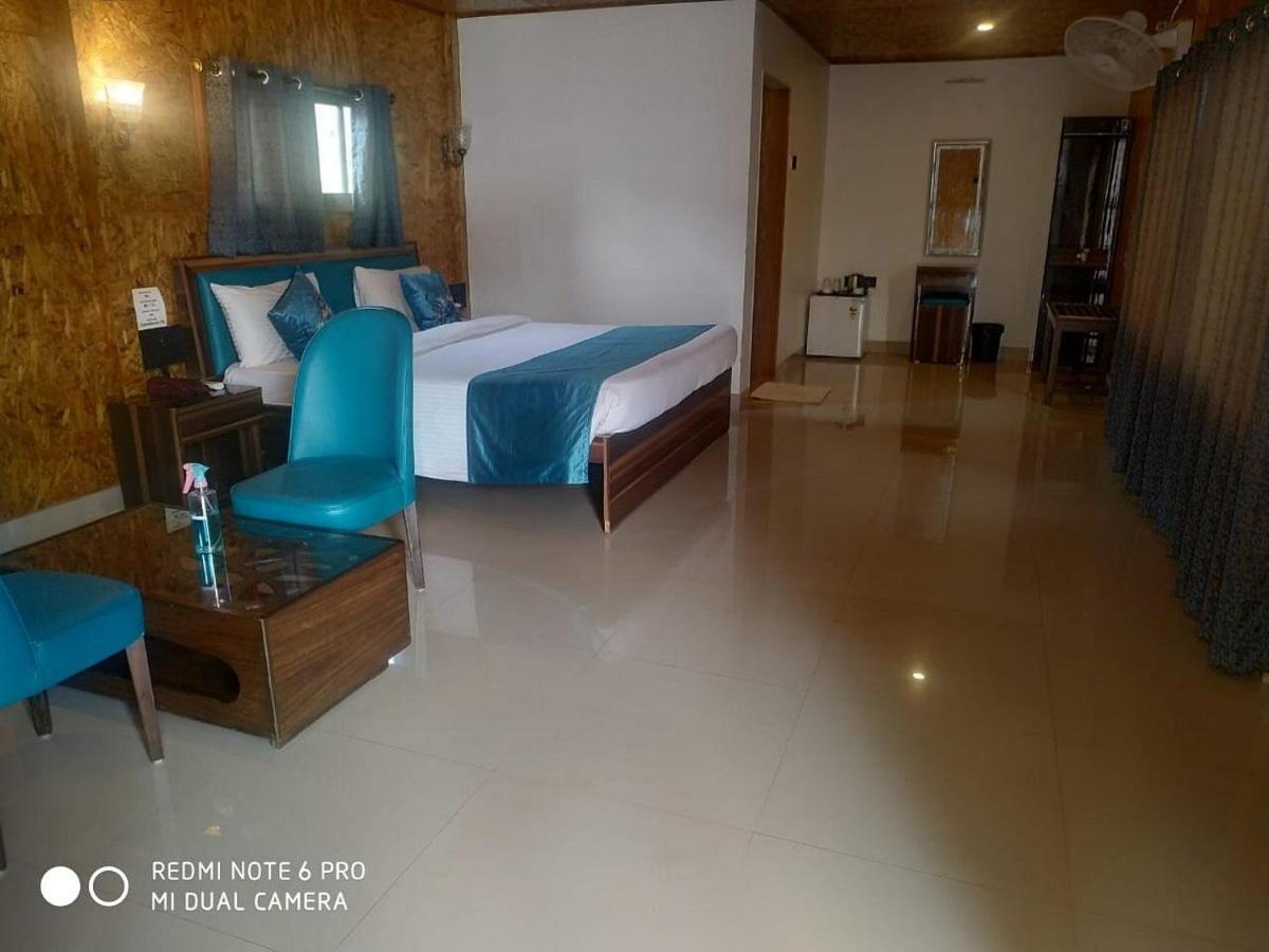 Whispering Woods Resort Lonavala Exterior photo