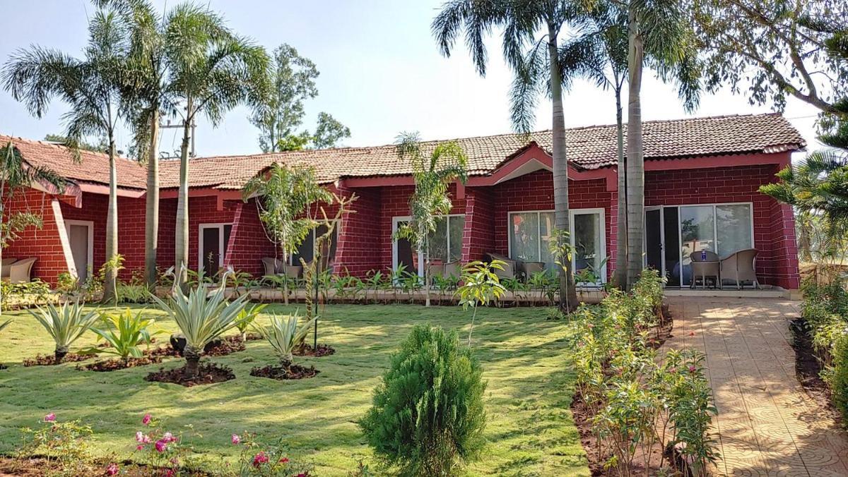 Whispering Woods Resort Lonavala Exterior photo